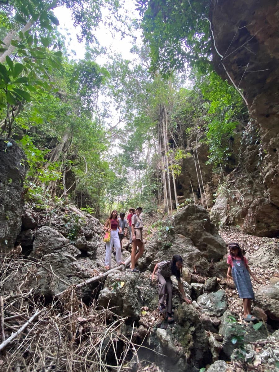MONKEY CAVE LOMBOK